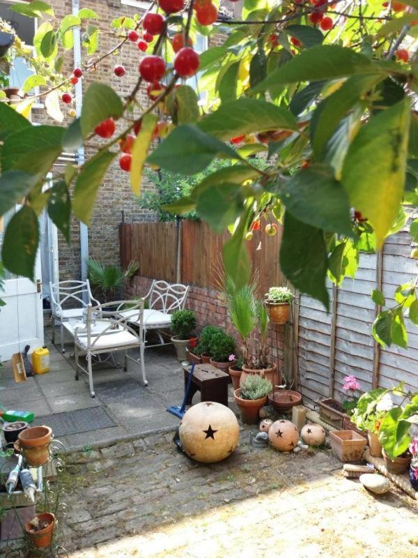 Cosy London Double Room Near Wimbledon Exterior photo